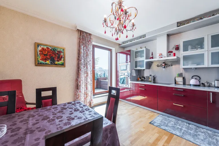 Vršovická, Vršovice - Prague 10 | Sale, Apartment, Three-bedroom (4+kk), 149 m²