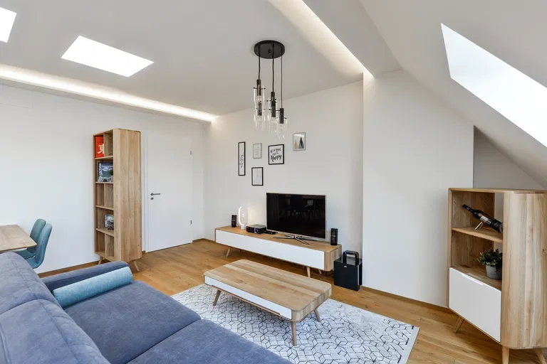Radhošťská, Žižkov - Praha 3 | Prenájom, Byt, 2-izbový, 88 m²