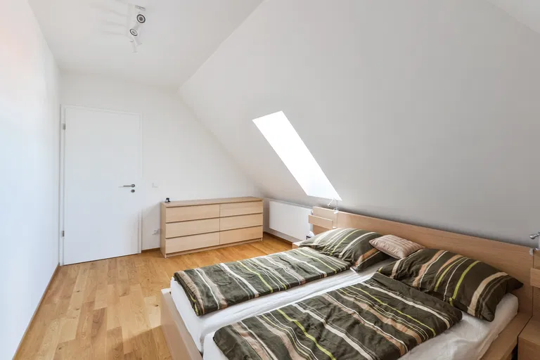 Radhošťská, Žižkov - Praha 3 | Prenájom, Byt, 2-izbový, 88 m²