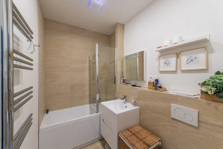Leškova, Staré Mesto - Bratislava I | Rent, Apartment, Two-bedroom (3+1), 88 m²