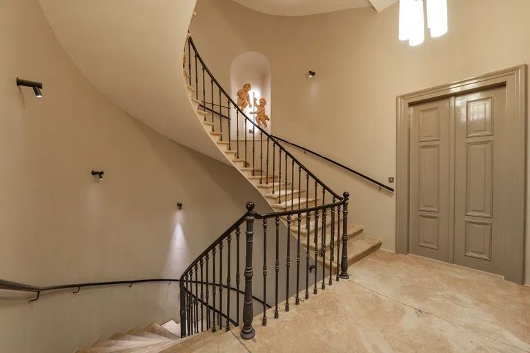 Betlémská, Staré Město - Prague 1 | Sale, Apartment, Two-bedroom (3+kk), 239 m²