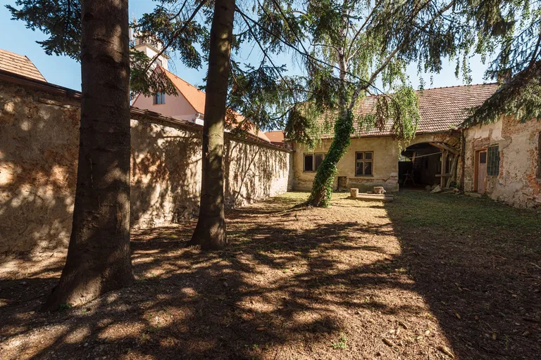 Prostredná, Svätý Jur - Pezinok | Sale, House, Seven-bedroom (8+kk), 311 m²