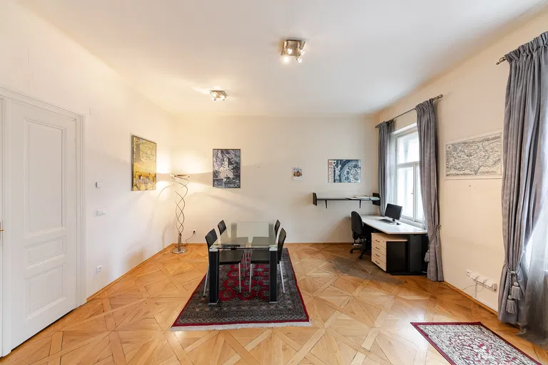 Šafaříkova, Vinohrady - Prague 2 | Sale, Apartment, One-bedroom (2+1), 76 m²
