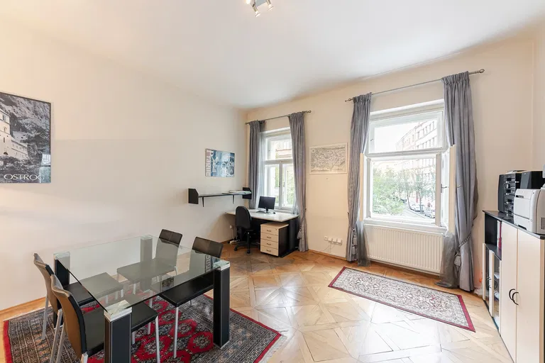 Šafaříkova, Vinohrady - Prague 2 | Sale, Apartment, One-bedroom (2+1), 76 m²