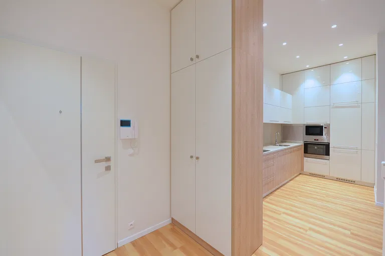 Ovenecká, Bubeneč - Praha 7 | Prenájom, Byt, 3-izbový, 88 m²