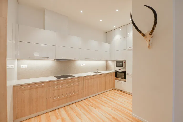 Ovenecká, Bubeneč - Praha 7 | Prenájom, Byt, 3-izbový, 88 m²