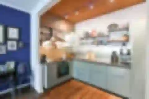 Komunardů, Holešovice - Prague 7 | Sale, Apartment, One-bedroom (2+kk), 61 m²