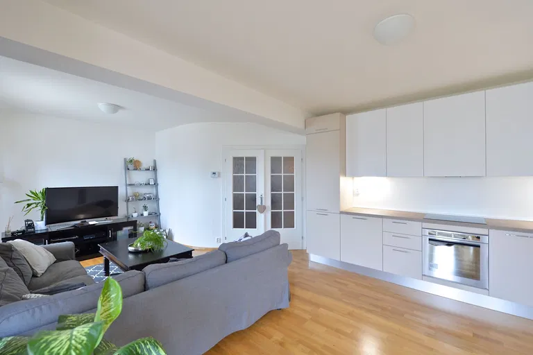 U Nás, Braník - Prague 4 | Rent, Apartment, Three-bedroom (4+kk), 147 m²