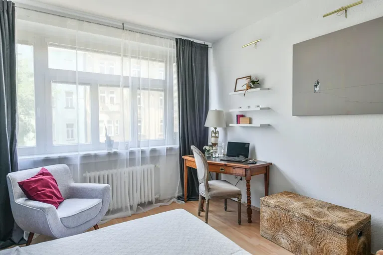 Komunardů, Holešovice - Prague 7 | Sale, Apartment, One-bedroom (2+kk), 61 m²