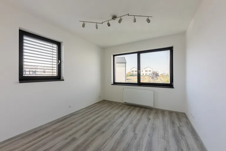 Skřivánčí, Březiněves - Praha 8 | Prenájom, Rodinný dom, 5-izbový, 171 m²