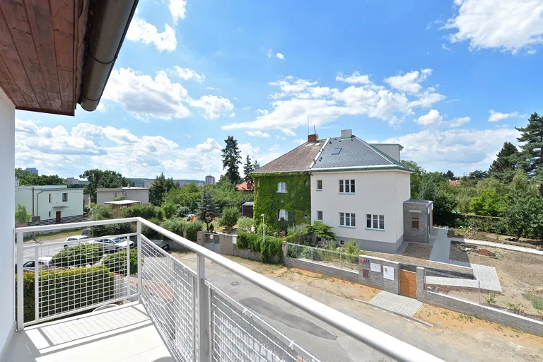 U Nás, Braník - Prague 4 | Rent, Apartment, Three-bedroom (4+kk), 147 m²