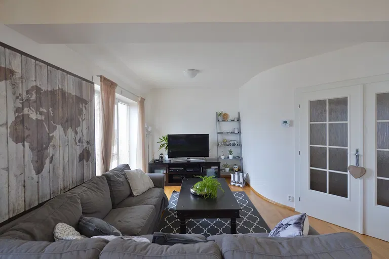 U Nás, Braník - Prague 4 | Rent, Apartment, Three-bedroom (4+kk), 147 m²