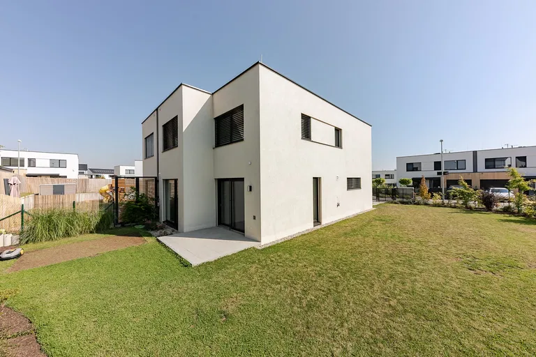 Skřivánčí, Březiněves - Praha 8 | Prenájom, Rodinný dom, 5-izbový, 171 m²