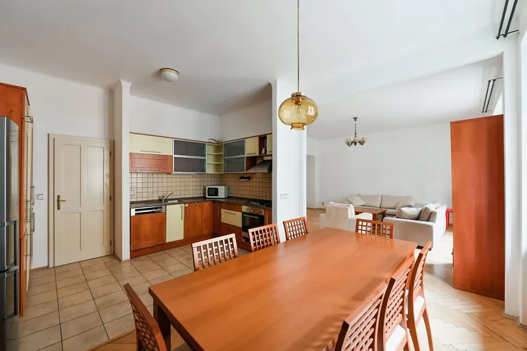 Na Jezerce, Nusle - Prague 4 | Sale, Apartment, Two-bedroom (3+kk), 109 m²
