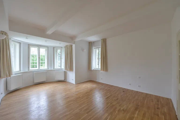 U Laboratoře, Střešovice - Praha 6 | Prenájom, Byt, 2-izbový, 86 m²