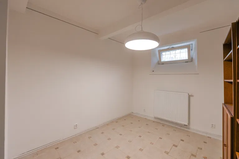 U Laboratoře, Střešovice - Praha 6 | Prenájom, Byt, 2-izbový, 86 m²