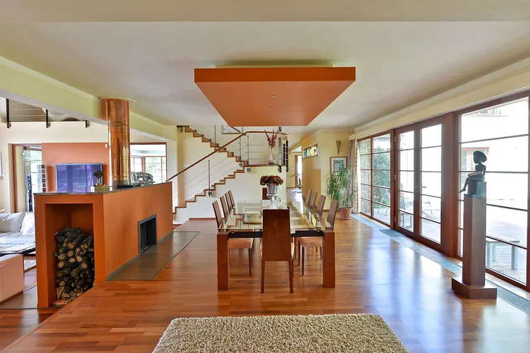 Horní Lomnice, Kunice - Praha-východ | Predaj, Rodinný dom, 6-izbový, 517 m²