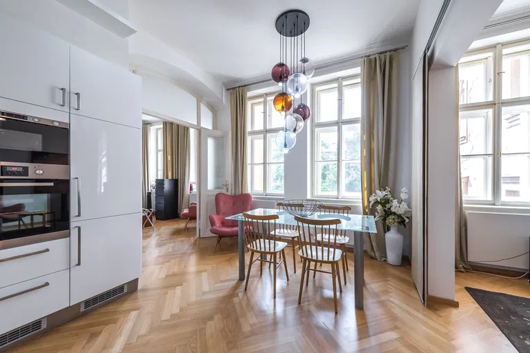 Ve Smečkách, Nové Město - Prague 1 | Rent, Apartment, One-bedroom (2+kk), 62 m²