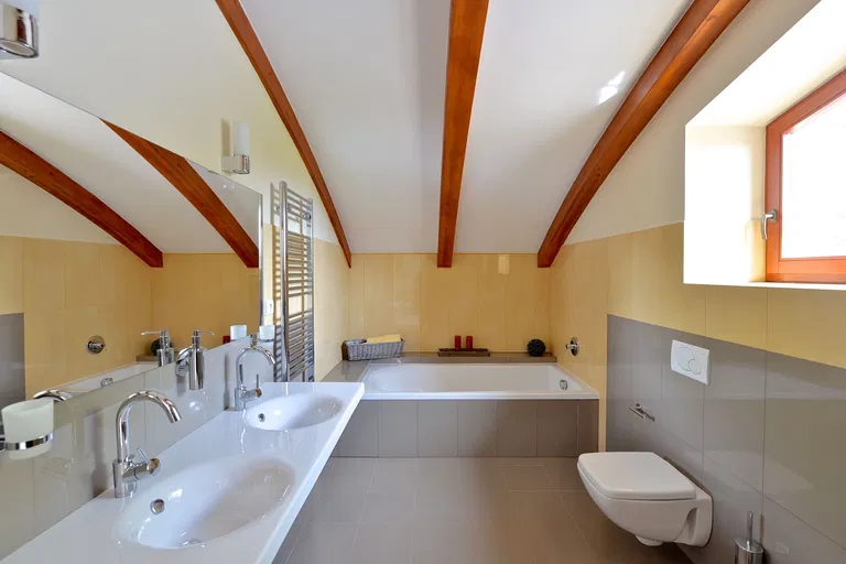 Horní Lomnice, Kunice - Praha-východ | Predaj, Rodinný dom, 6-izbový, 517 m²