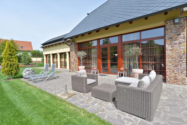 Horní Lomnice, Kunice - Praha-východ | Predaj, Rodinný dom, 6-izbový, 517 m²