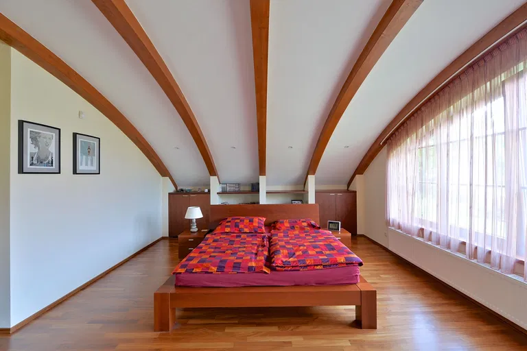 Horní Lomnice, Kunice - Praha-východ | Predaj, Rodinný dom, 6-izbový, 517 m²
