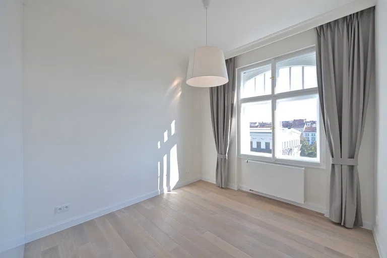 náměstí Jiřího z Poděbrad, Vinohrady - Praha 3 | Prenájom, Byt, 3-izbový, 137 m²