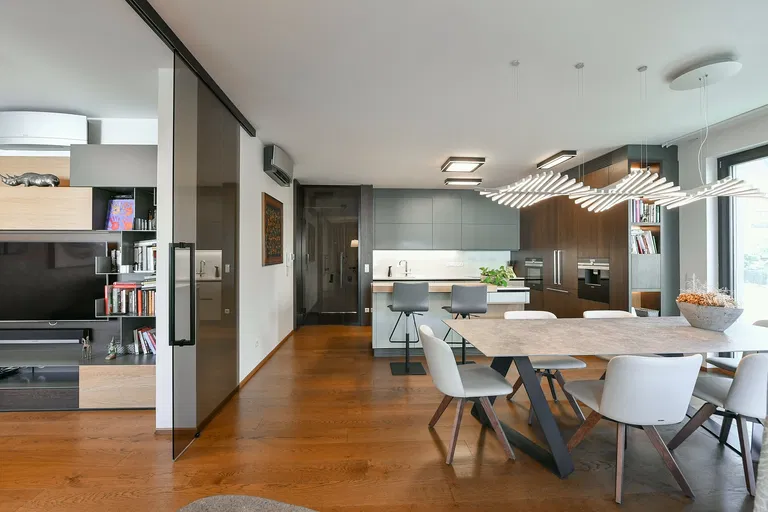 Nad Cihelnou, Podolí - Prague 4 | Sale, Apartment, Three-bedroom (4+kk), 137 m²