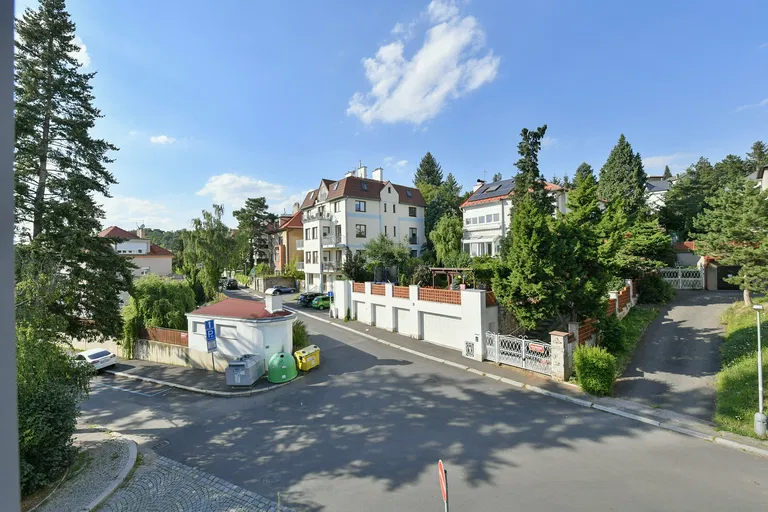 Nad Cihelnou, Podolí - Prague 4 | Sale, Apartment, Three-bedroom (4+kk), 137 m²