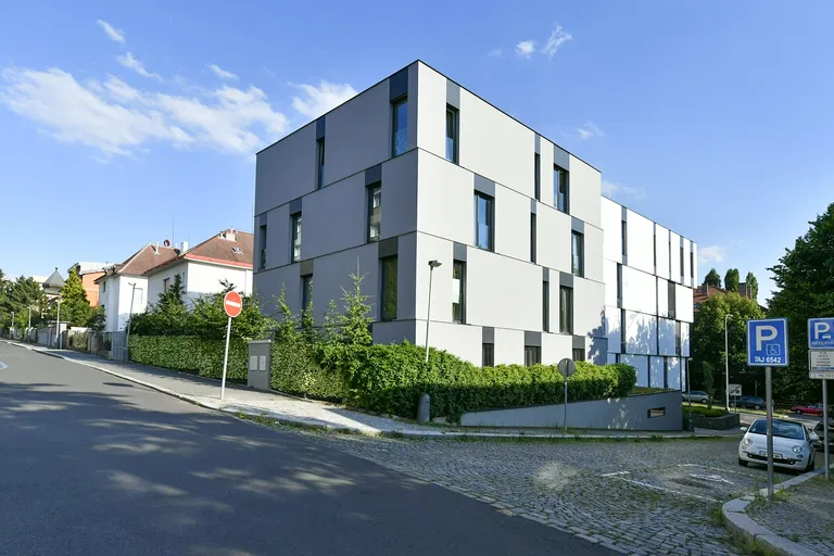 Nad Cihelnou, Podolí - Prague 4 | Sale, Apartment, Three-bedroom (4+kk), 137 m²