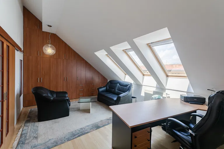 Přemyslovská, Žižkov - Praha 3 | Predaj, Byt, 3-izbový, 143 m²