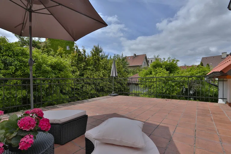 Novochuchelská, Velká Chuchle - Prague 5 | Sale, House, Three-bedroom (4+kk), 161 m²