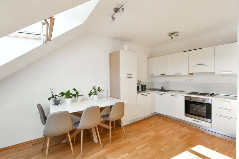 Čestmírova, Nusle - Prague 4 | Rent, Apartment, One-bedroom (2+kk), 62 m²