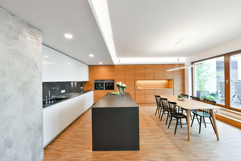 V Třešňovce, Hrdlořezy - Prague 9 | Sale, Apartment, Three-bedroom (4+kk), 171 m²