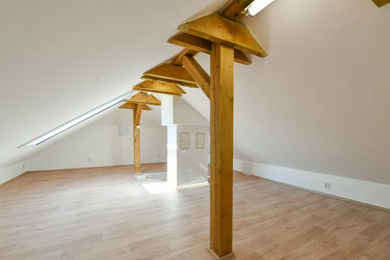 Malý dvůr, Nebušice - Praha 6 | Predaj, Rodinný dom, 5-izbový, 135 m²