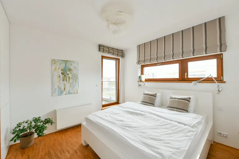 V Třešňovce, Hrdlořezy - Prague 9 | Sale, Apartment, Three-bedroom (4+kk), 171 m²