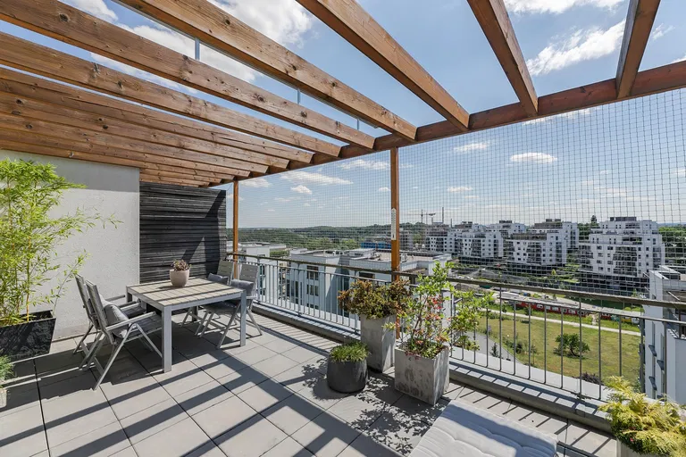 V Třešňovce, Hrdlořezy - Prague 9 | Sale, Apartment, Three-bedroom (4+kk), 171 m²