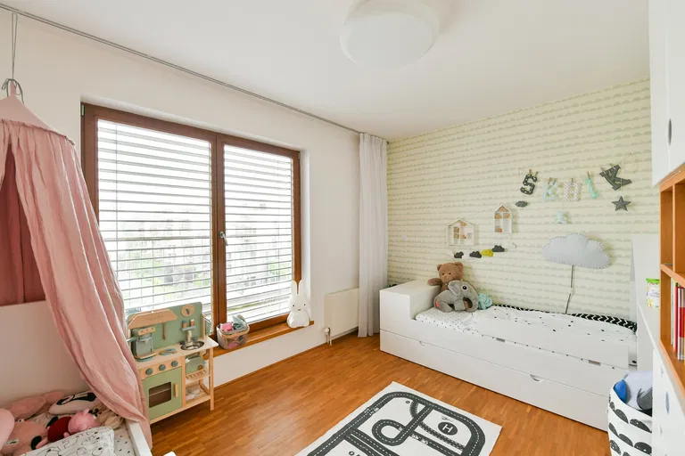 V Třešňovce, Hrdlořezy - Prague 9 | Sale, Apartment, Three-bedroom (4+kk), 171 m²