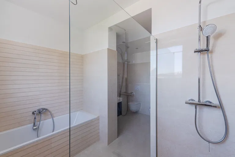 Matúšova, Staré Mesto - Bratislava I | Sale, Apartment, Four-bedroom (5+kk), 288 m²
