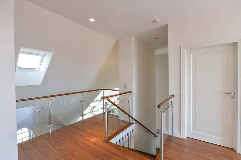 Čechova, Bubeneč - Praha 7 | Prenájom, Byt, 5-izbový, 250 m²