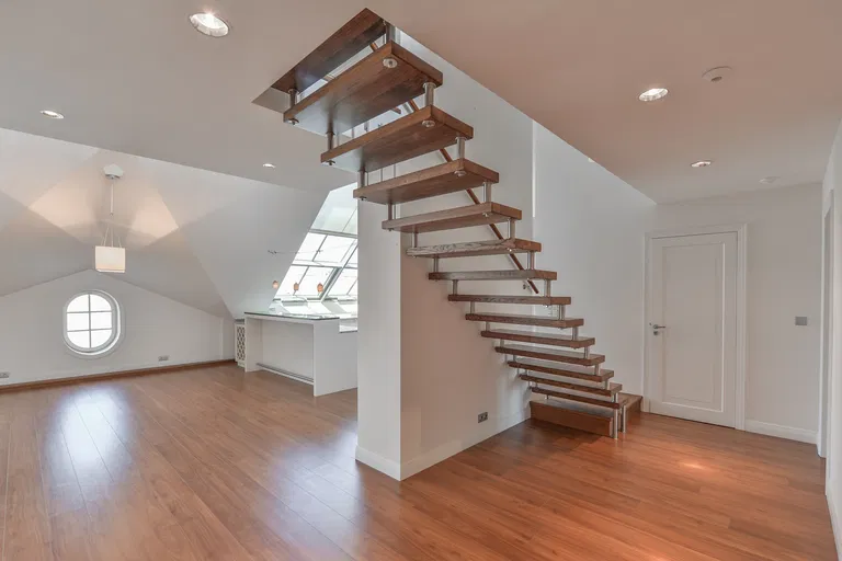 Čechova, Bubeneč - Praha 7 | Prenájom, Byt, 5-izbový, 250 m²