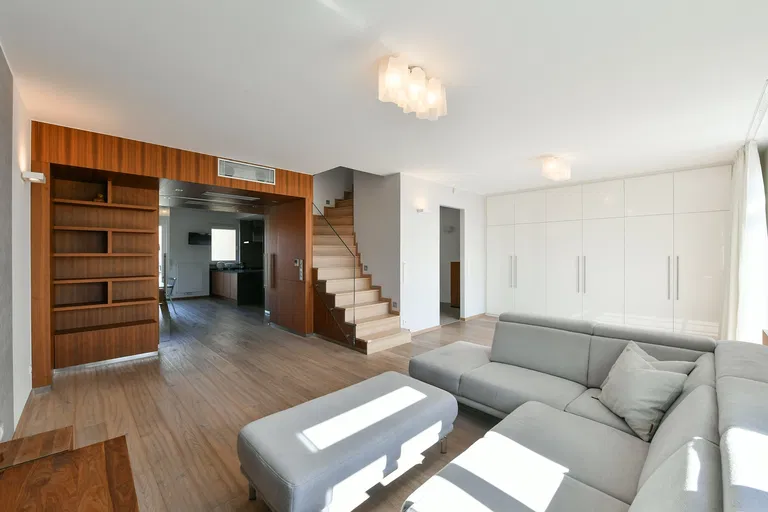 Šafaříkova, Vinohrady - Prague 2 | Sale, Apartment, Four-bedroom (5+kk), 191 m²