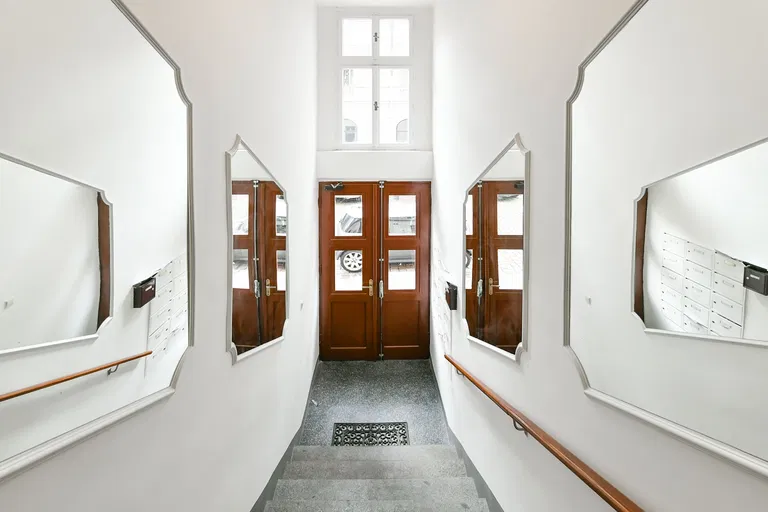 Šafaříkova, Vinohrady - Prague 2 | Sale, Apartment, Two-bedroom (3+kk), 83 m²