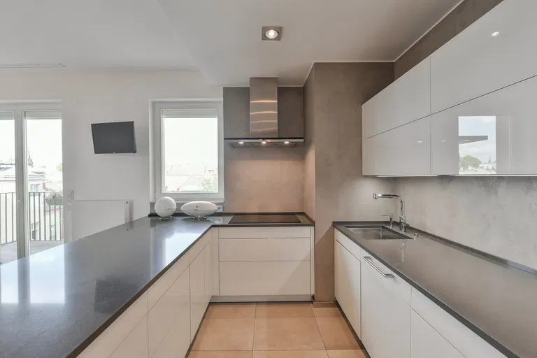 Šafaříkova, Vinohrady - Prague 2 | Sale, Apartment, Four-bedroom (5+kk), 191 m²