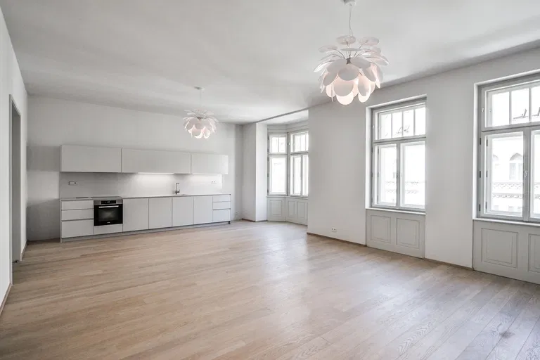 Krkonošská, Vinohrady - Praha 2 | Prenájom, Byt, 2-izbový, 90 m²