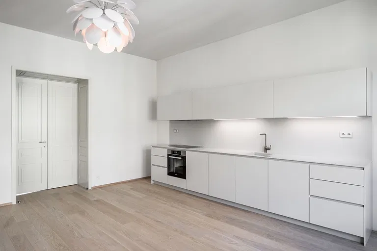 Krkonošská, Vinohrady - Praha 2 | Prenájom, Byt, 2-izbový, 90 m²