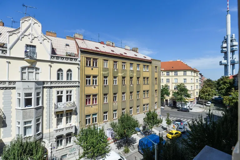 Krkonošská, Vinohrady - Praha 2 | Prenájom, Byt, 2-izbový, 90 m²