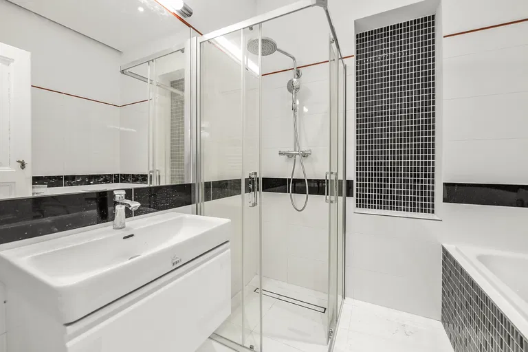 Zborovská, Smíchov - Praha 5 | Prenájom, Byt, 2-izbový, 86 m²