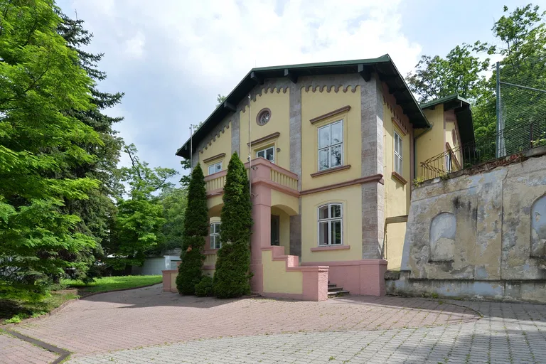 Podolská, Podolí - Prague 4 | Sale, Offices, 514 m²