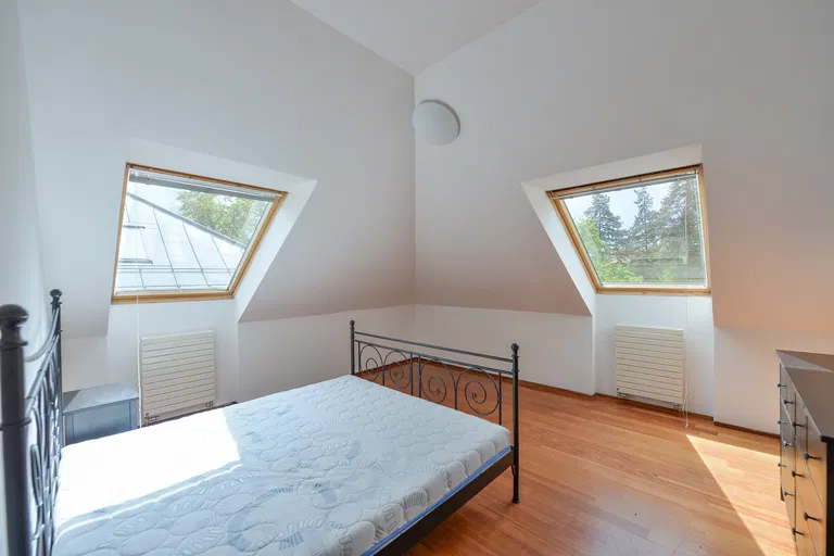 Pod Kaštany, Bubeneč - Praha 6 | Prenájom, Byt, 3-izbový, 145 m²