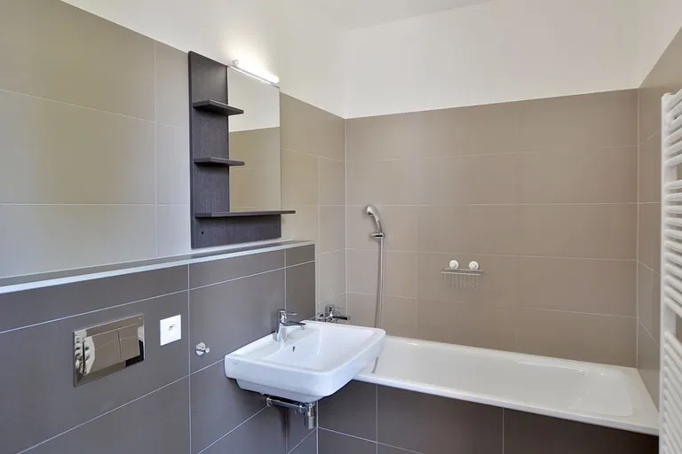Pod Dvorem, Veleslavín - Praha 6 | Prenájom, Byt, 2-izbový, 78 m²